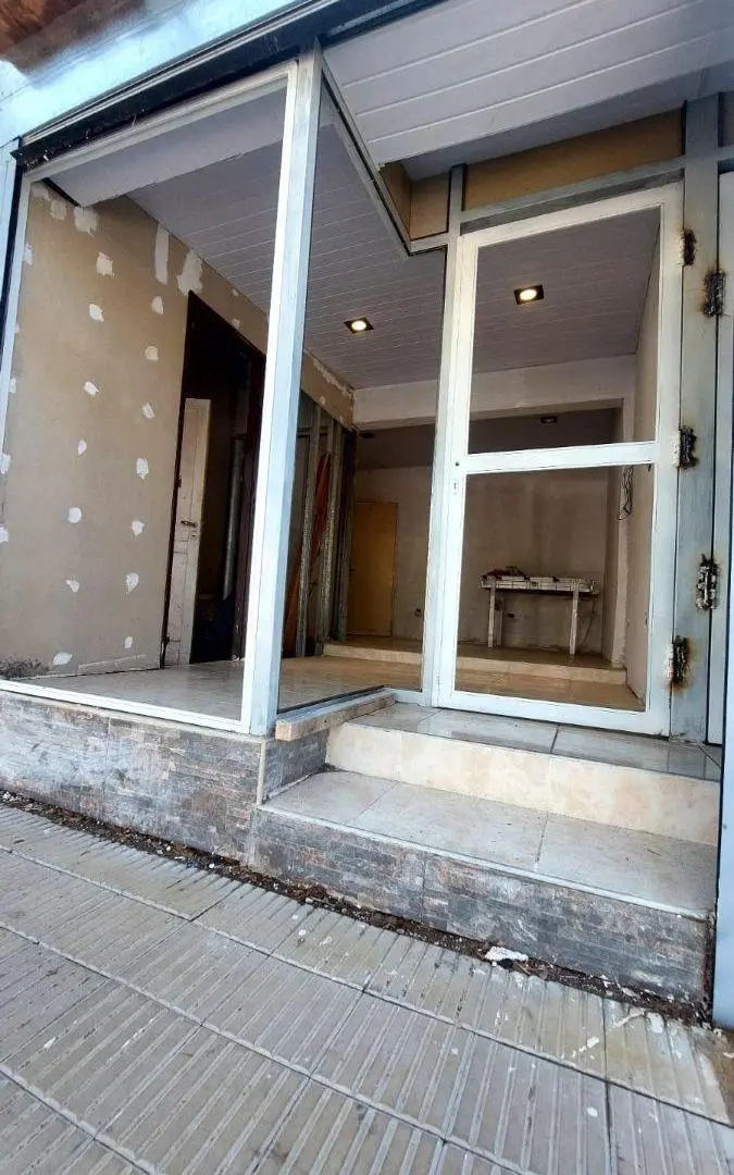 ALQUILER | LOCAL COMERCIAL CALLE CHUQUISACA 5