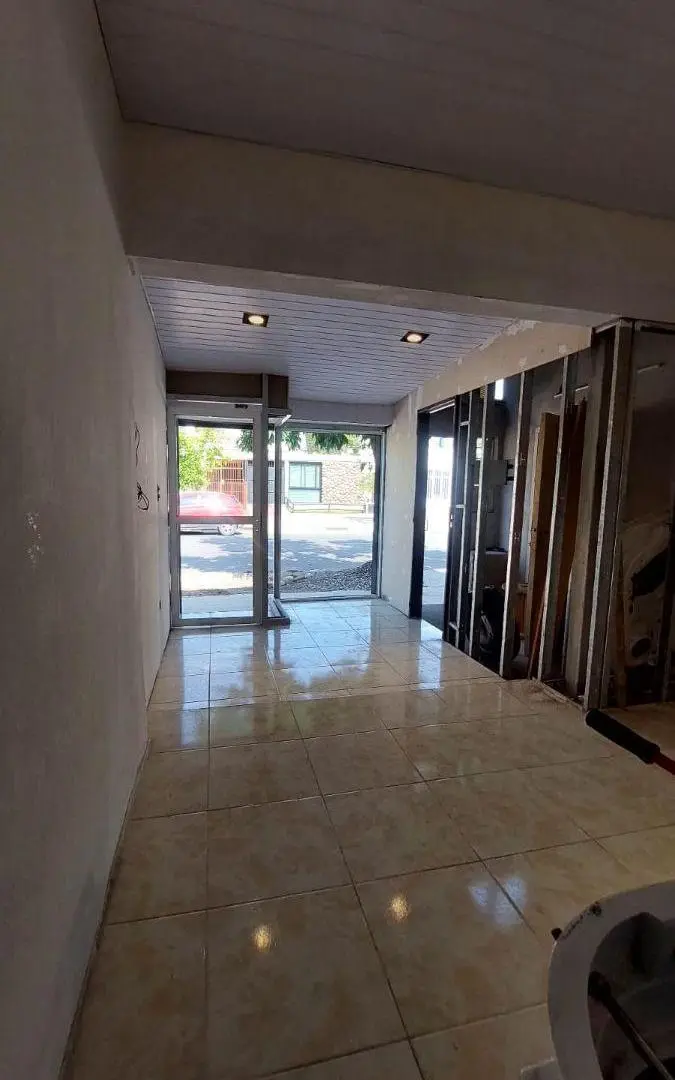 ALQUILER | LOCAL COMERCIAL CALLE CHUQUISACA 4