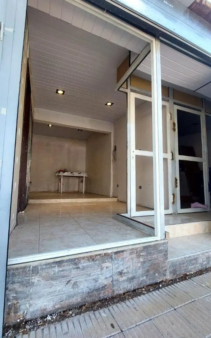 ALQUILER | LOCAL COMERCIAL CALLE CHUQUISACA 2
