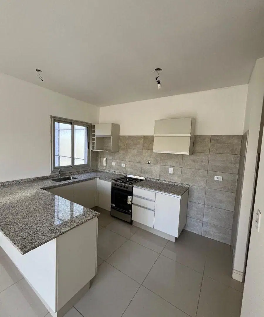 ALQUILER DEPARTAMENTO GODOY CRUZ 4
