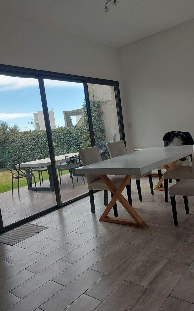 Foto de ESPECTACULAR CASA EN ALQUILER – BARRIO PRIVADO RINCÓN DE DRUMMOND, imagen 3