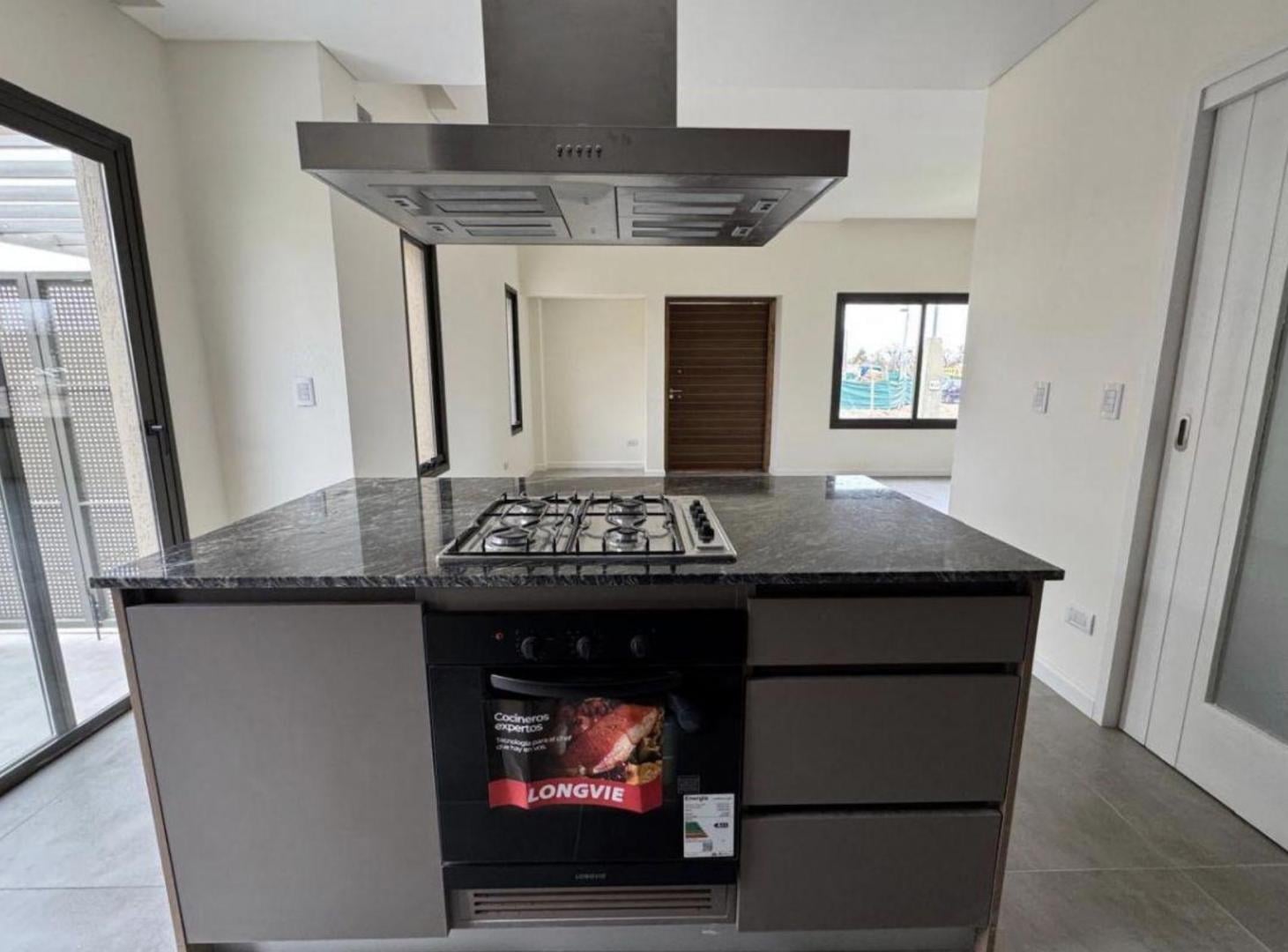 Foto de LUJAN | CASA EN VENTA A ESTRENAR LAR DE TERRADA, imagen 1