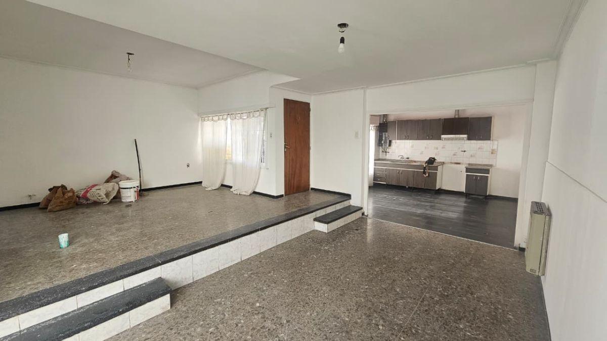 Foto de CASA EN ALQUILER – BARRIO TRAPICHE, imagen 2