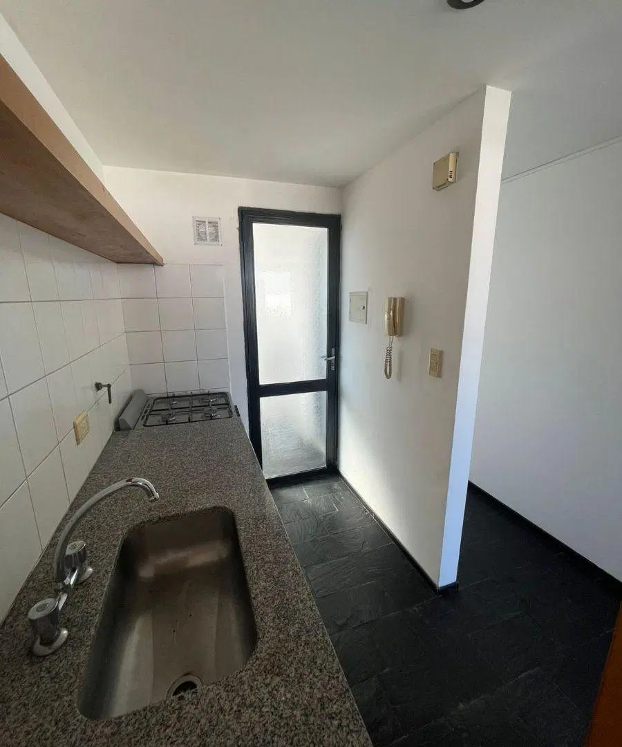 Departamento de 1 dormitorio en alquiler en La Plata 5