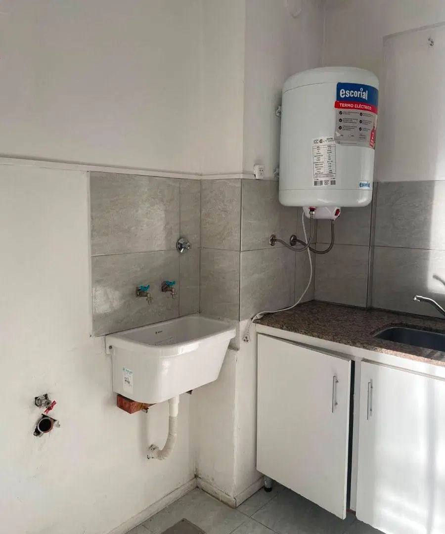 Departamento de 2 dormitorios en alquiler en La Plata 3