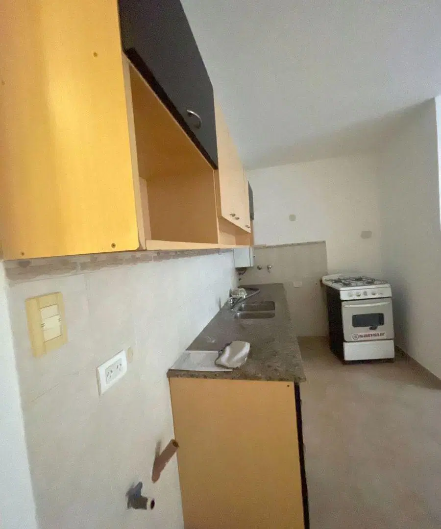 Ph con 1 dormitorio y patio en venta en La Plata 5