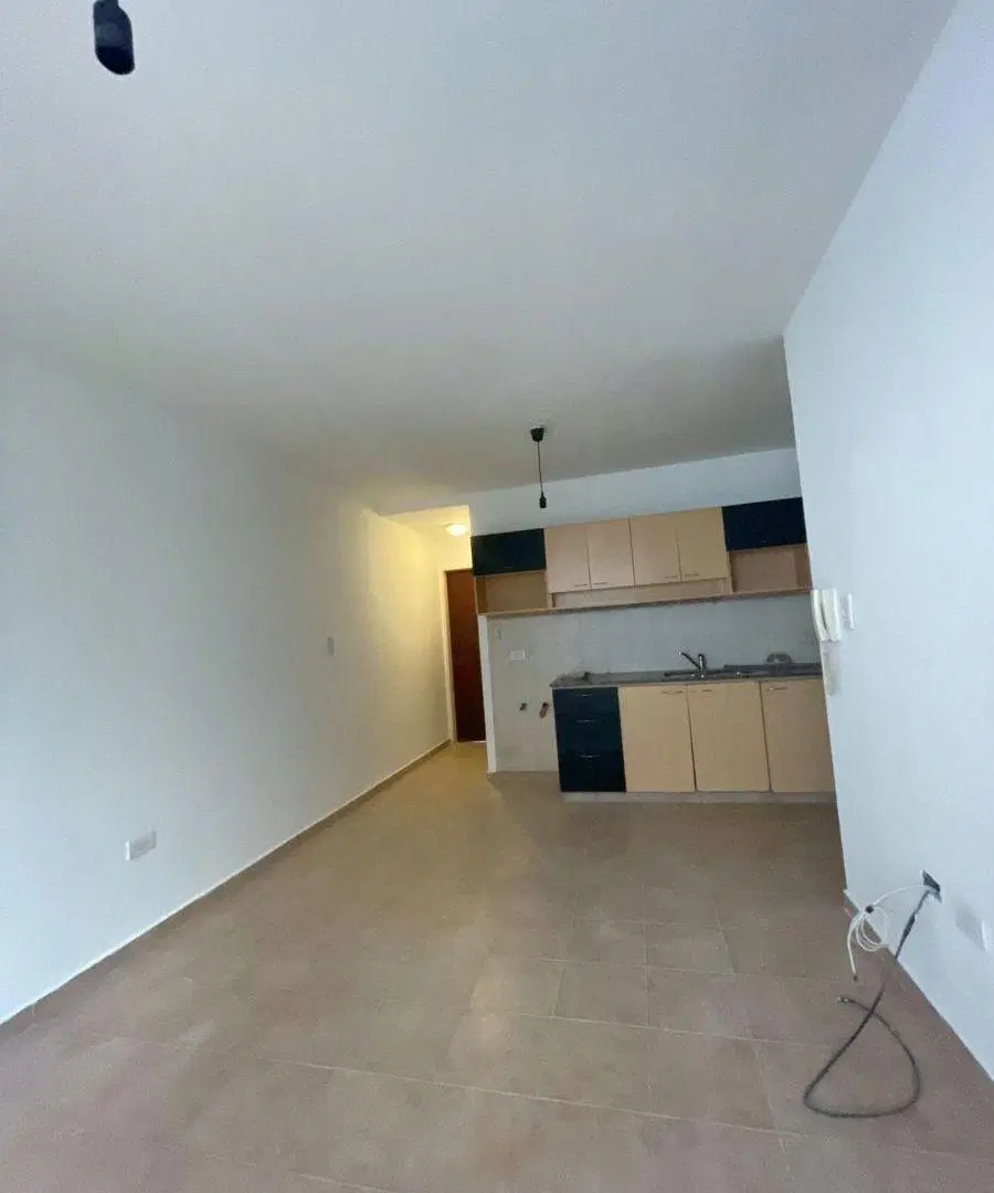 Ph con 1 dormitorio y patio en venta en La Plata 1