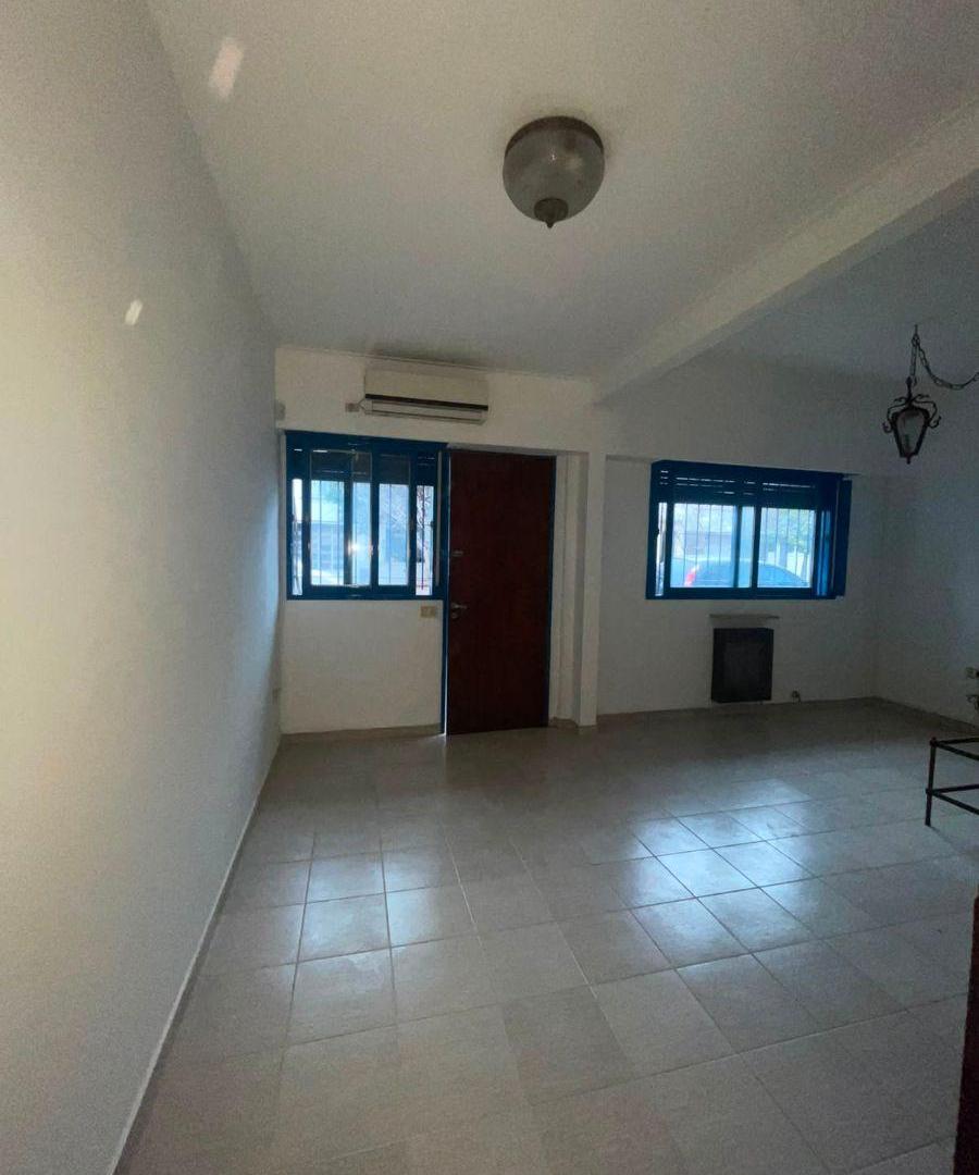 Foto de PH con 1 dormitorio en alquiler en La Plata, imagen 1