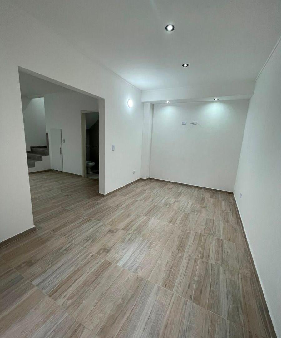 Foto de Departamento de 90 m² con 2 dormitorios en venta en Ringuelet, imagen 3
