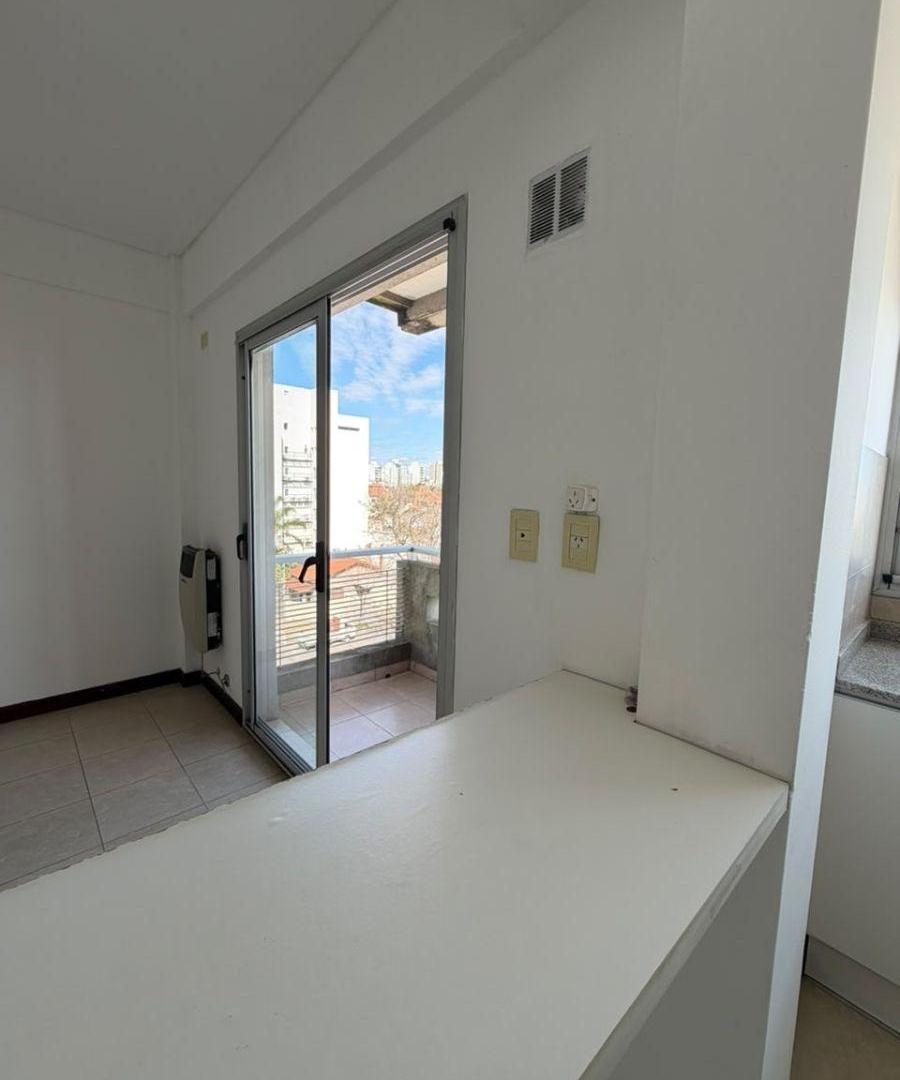 Foto de Departamento en alquiler en La Plata, imagen 4