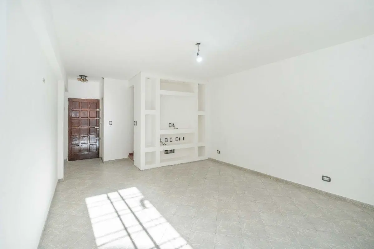 Casa Apto Crédito tipo Dúplex Refaccionada a nuevo en Villa Real Patio, Parrilla y Cochera 3