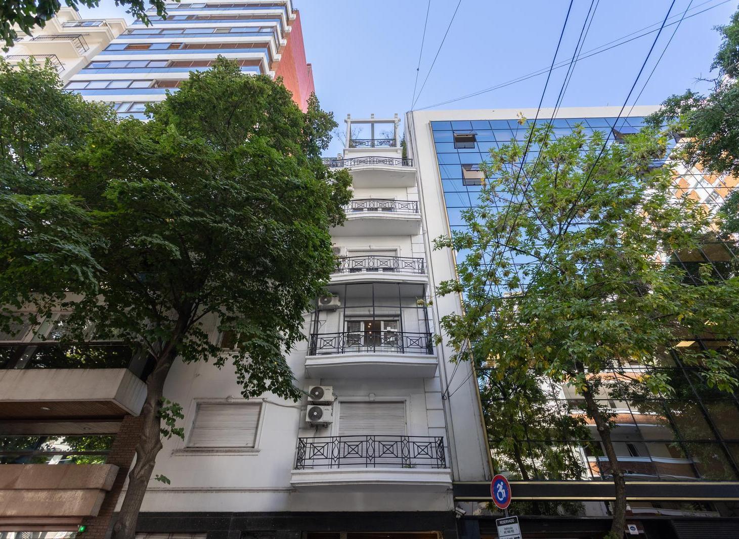 VENTA DEPARTAMENTO 4 AMBIENTES I CON DEPENDENCIA Y PATIO I A REFACCIONAR I PALERMO