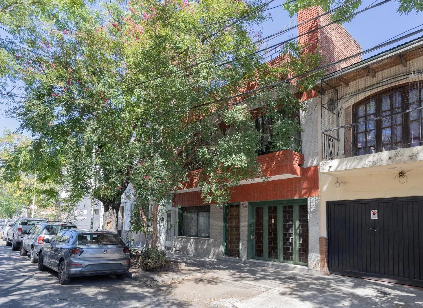 VENTA I CASA 4 AMBIENTES CON DEPENDENCIA COCHERA PATIO Y TERRAZA I PARQUE CHAS 5
