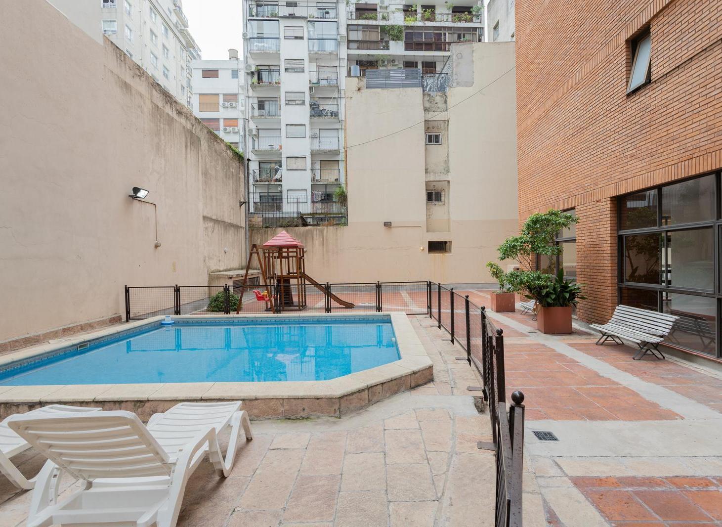 Venta. Departamento. Laprida y Arenales. Barrio Norte. Piscina. SUM. Cochera y baulera