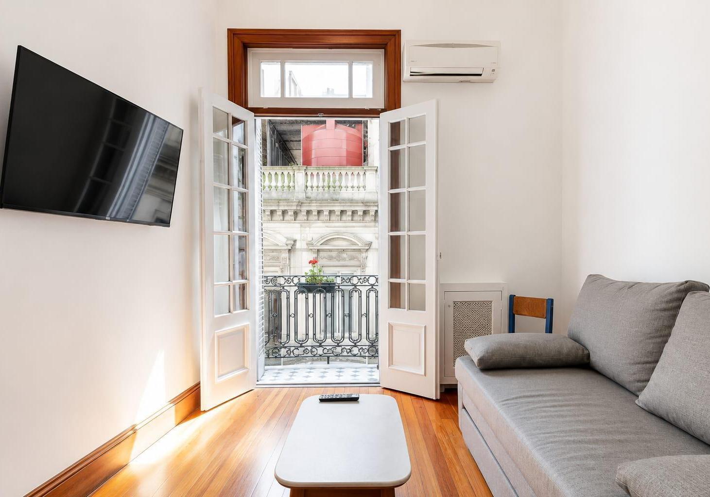 Foto de Venta | Departamento | Monserrat | 5 dormitorios | Apto profesional |, imagen 1