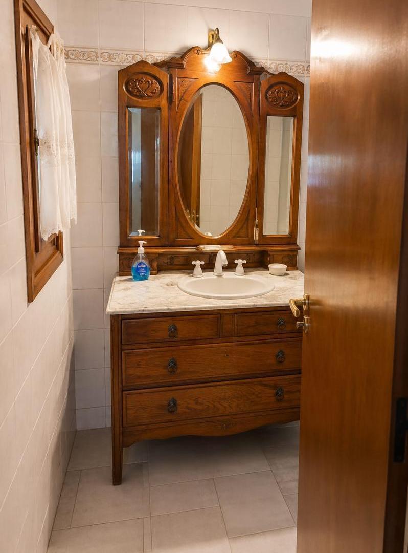 Foto de Venta | Casa | Beccar | 4 Amb | Jardin | Pileta | Parrilla y Quincho |, imagen 4