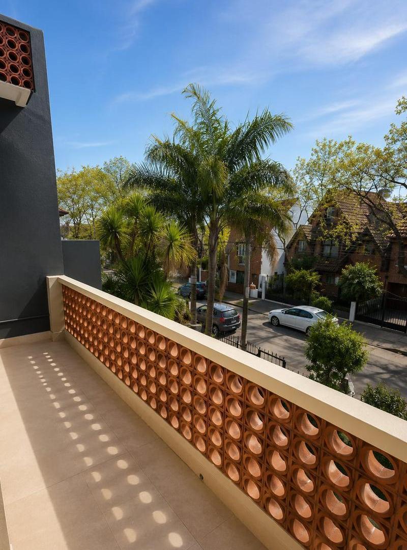 Foto de Venta | PH | Acassuso | 3 dorm | Gran terraza | Reciclado | 190 m2 |, imagen 1