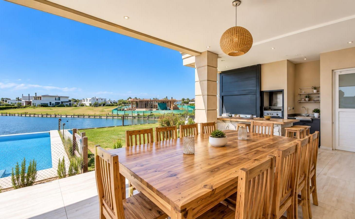 Foto de Venta | Casa | Barrio Privado San Fermín | A la laguna | 5 amb | Pileta, imagen 3