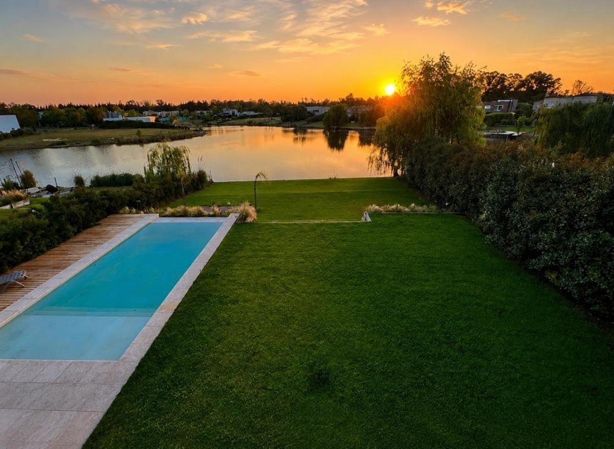 Foto de Venta | Casa | Barrio Privado San Marco | A la laguna | 4 dorm |, imagen 1