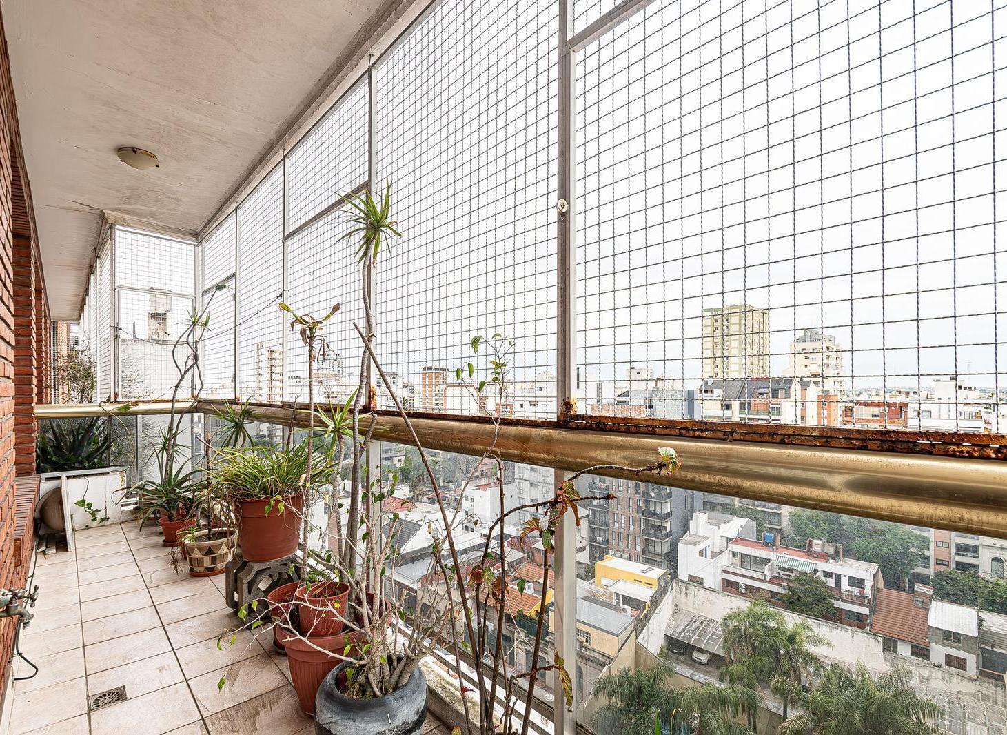 Foto de VENTA I SEMIPISO 5 AMBIENTES | DOS COCHERAS y BAULERA I AV. PEDRO, imagen 3