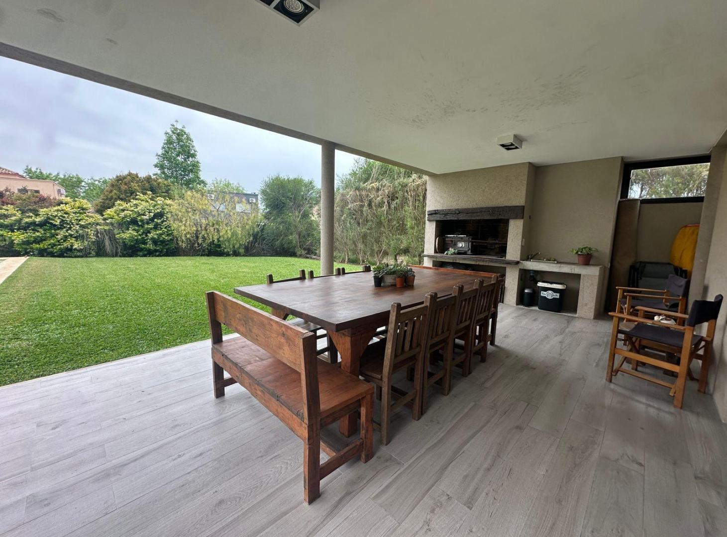 Foto de Venta | Casa | San Isidro Labrador | Villa Nueva | Jardin | Piscina |, imagen 3