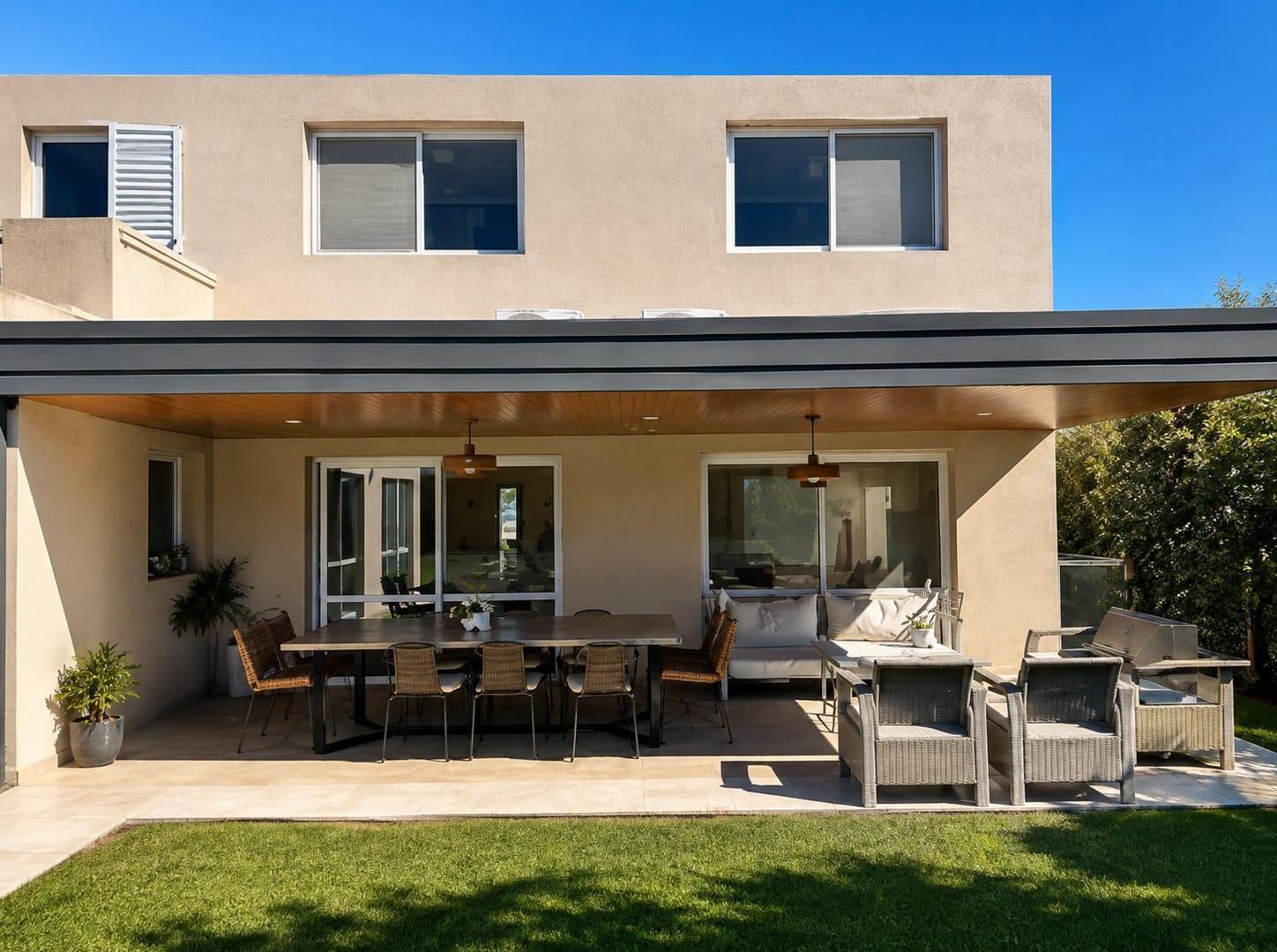 Foto de Venta | Casa | Escobar | Haras Santa Maria | 994 m2 | Pileta | Gran, imagen 3