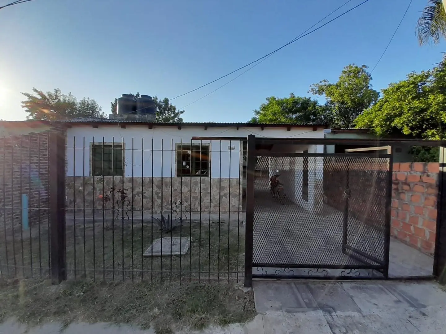 VENDO HERMOSA CASA A METROS DE LA CAPILLA SAN CAYETANO!!! 2