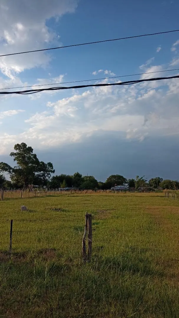 VENDO EXCEPCIONAL TERRENO DE GRANDES DIMENSIONES EN ESQUINA 4