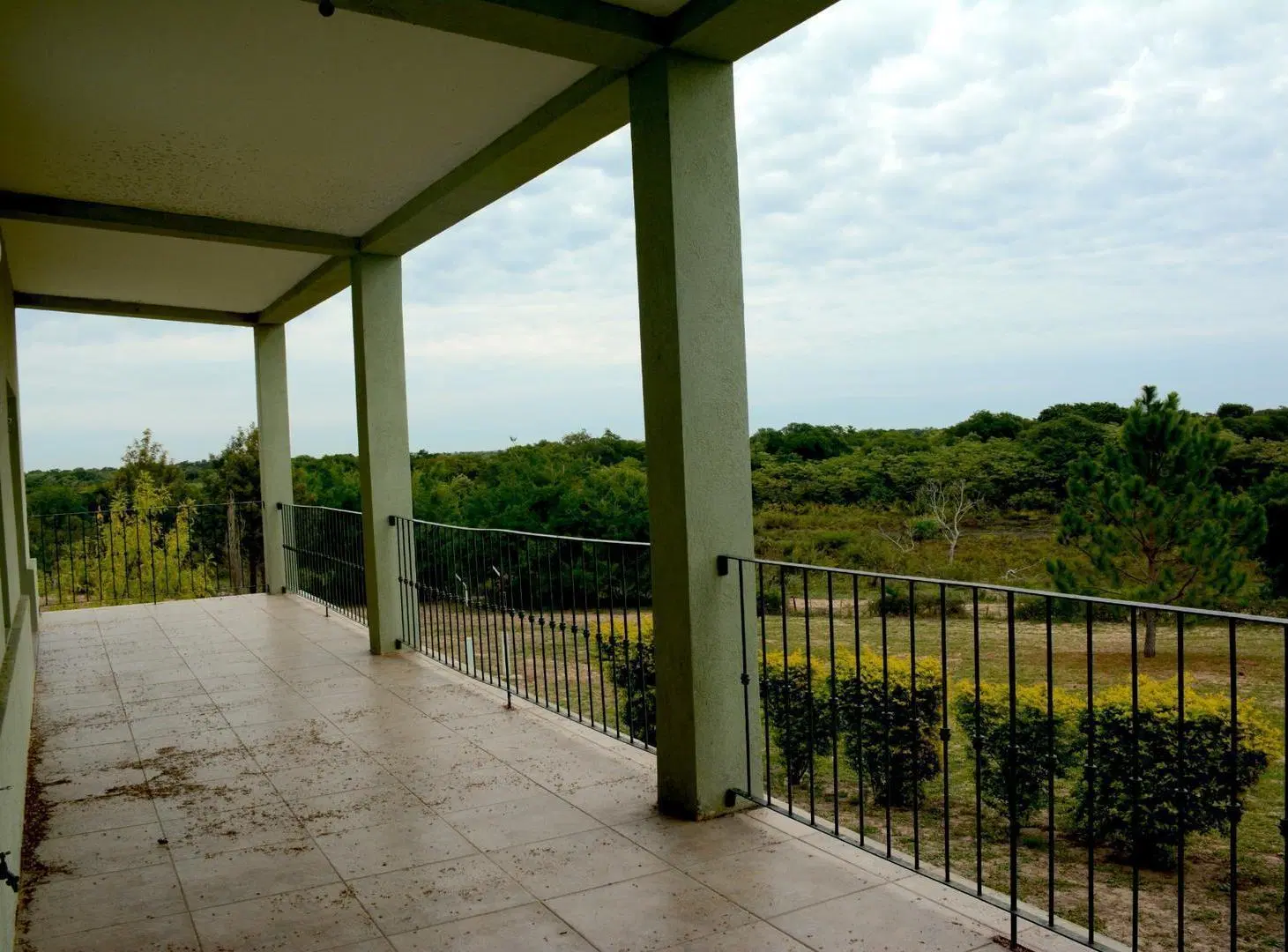 VENDO MARAVILLOSO CAMPO SOBRE EL RÍO EN ESQUINA CORRIENTES! 8