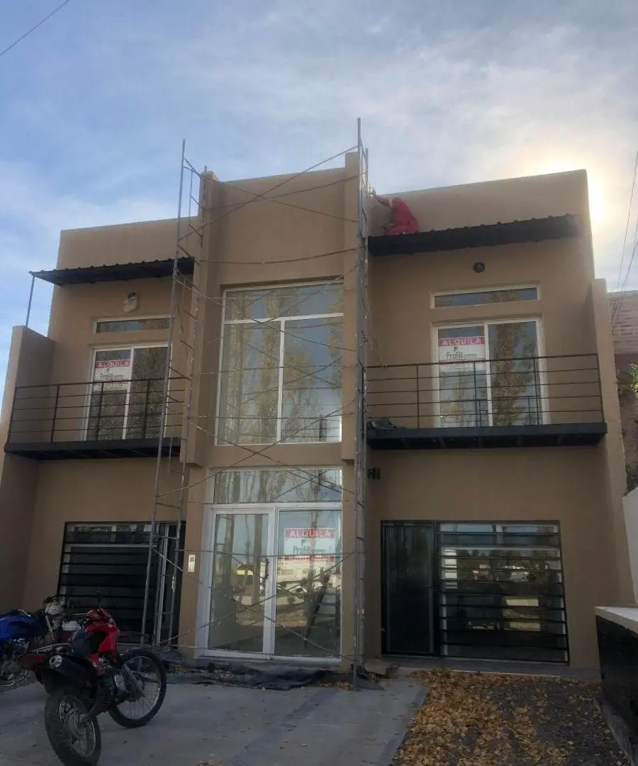 Departamento Zona Iupa Monoambiente de 30 m² en alquiler en General Roca 3