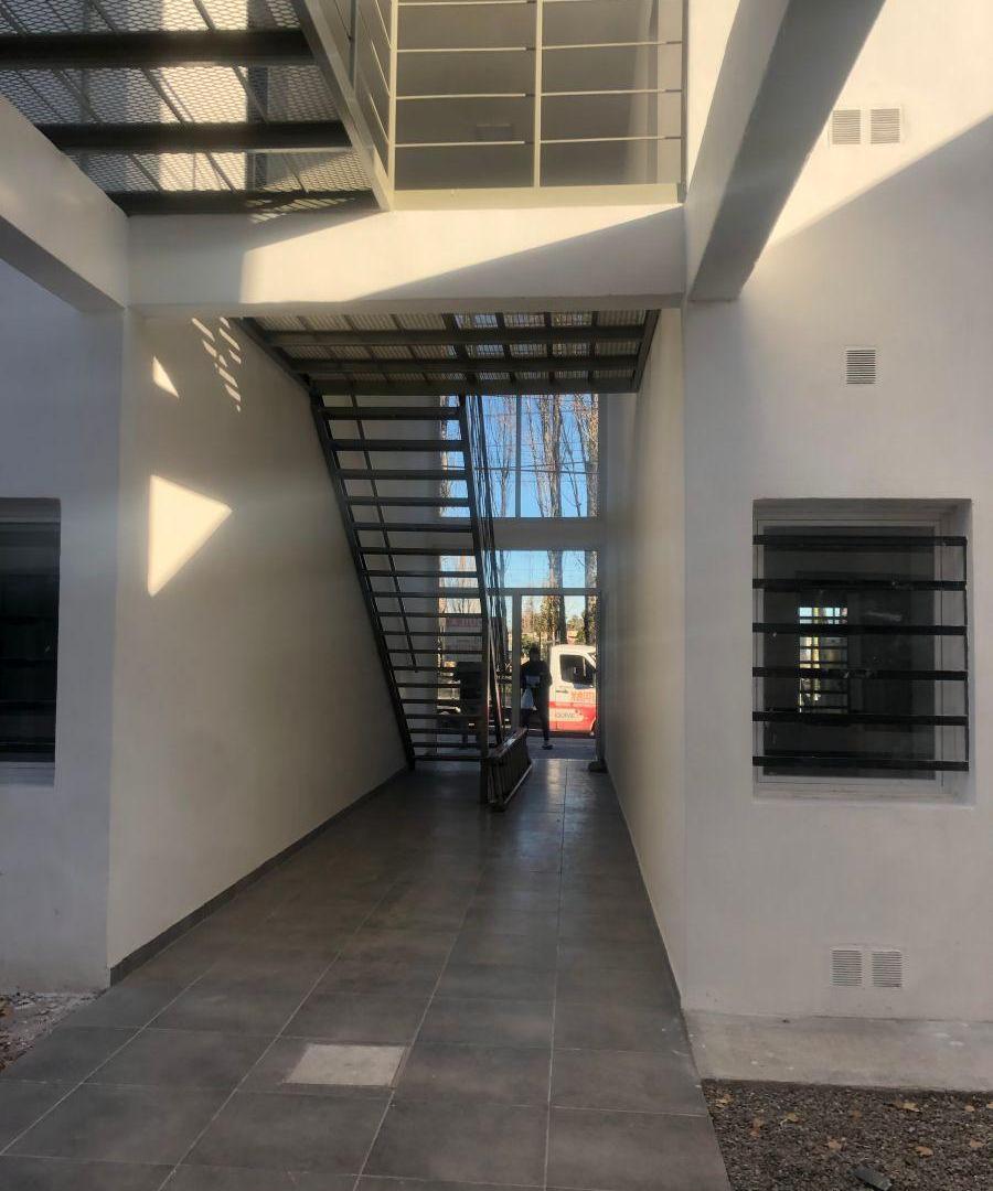Foto de Departamento Zona Iupa Monoambiente de 30 m² en alquiler en General Roca, imagen 5