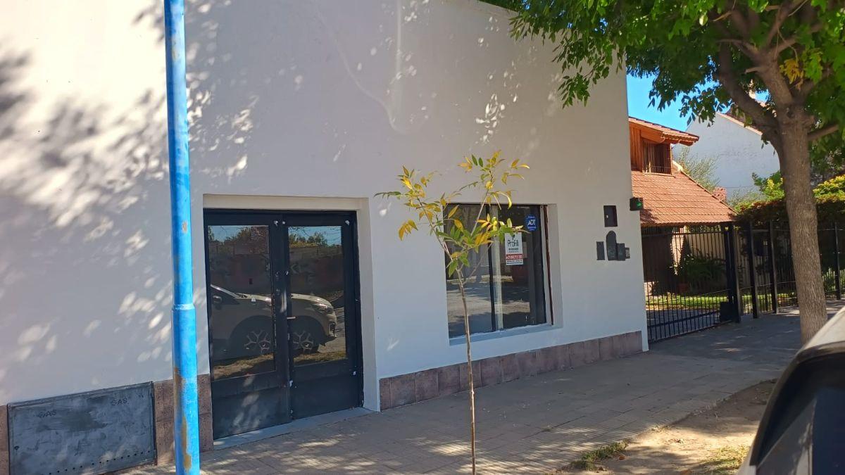 Local comercial de 80 m² en alquiler en Centro