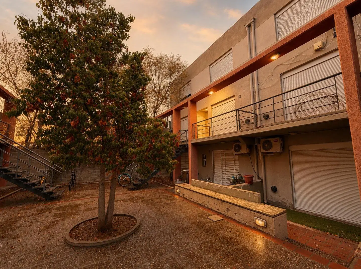 Dúplex de 2 dormitorios con balcón y cochera | Ideal vivienda o inversión 3