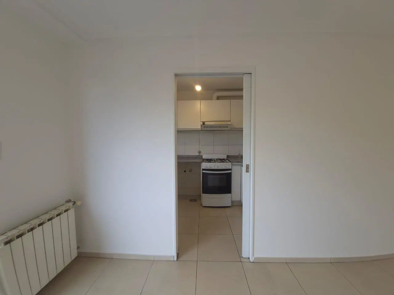Venta Depto 2 Dorm Nueva Córdoba frente con balcón y vista Perque Sarmiento 2