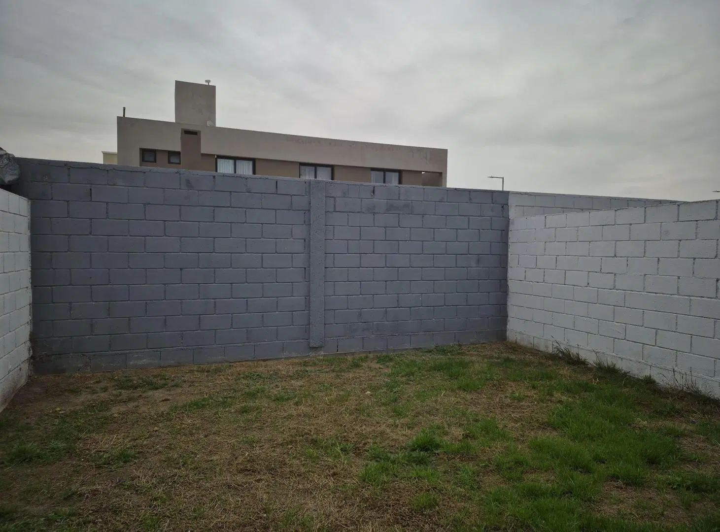ALQUILER DÚPLEX de 3 Dormitorios y 3 baños en Solares de Manantiales II. 1