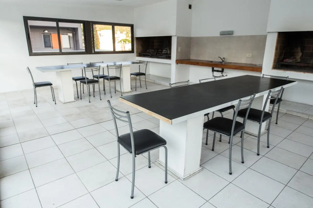 Departamento Amoblado de 1 Dormitorio con Amenities y Cochera 8