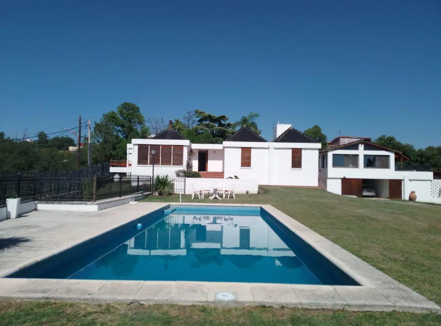 Venta Casa 5 Dormitorios Villa del Lago Carlos Paz 2