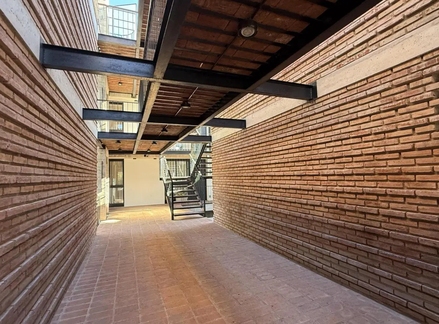 Departamento de 2 Dormitorios con Cochera en Venta Villa Carlos Paz Diseño de Autor 8
