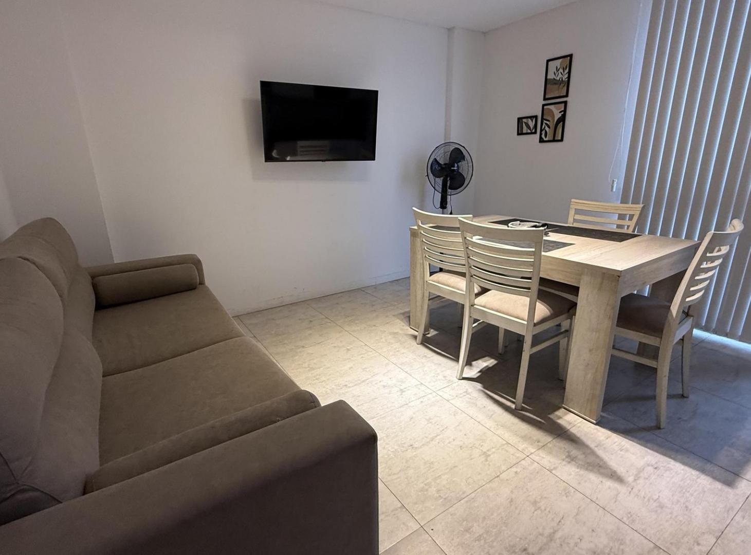 Foto de DEPARTAMENTO DE 1 DORMITORIO AMOBLADO CON COCHERA LAKE TOWERS CENTRO DE VILLA CARLOS PAZ, imagen 5