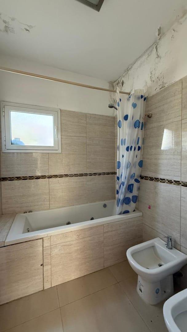 Foto de VENTA CASA CON PISCINA Y VISTA A LAS SIERRAS – COUNTRY CAUSANA, imagen 3