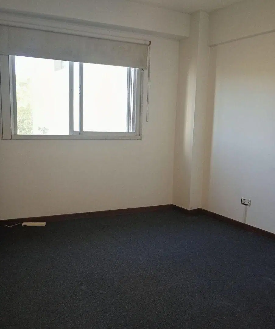 Frente a Isla Malvinas , semipiso 19 e 51 y 53 Departamento de 42 m² con 1 dormitorio 4