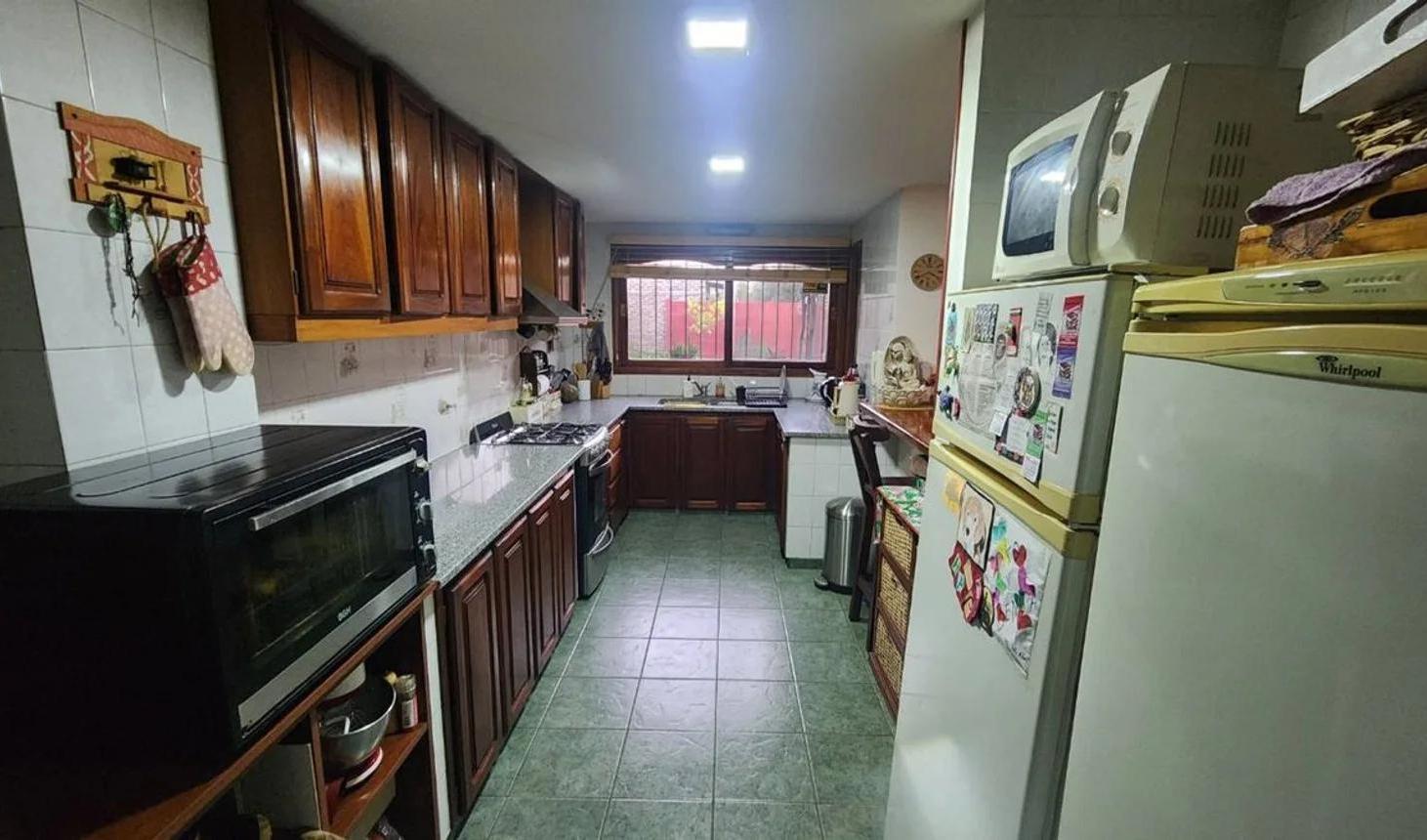 Foto de 31 E 512 Y 513 CHALET CLASICO, TRES DORMITORIOS, EXCELENTE ESTADO, imagen 3
