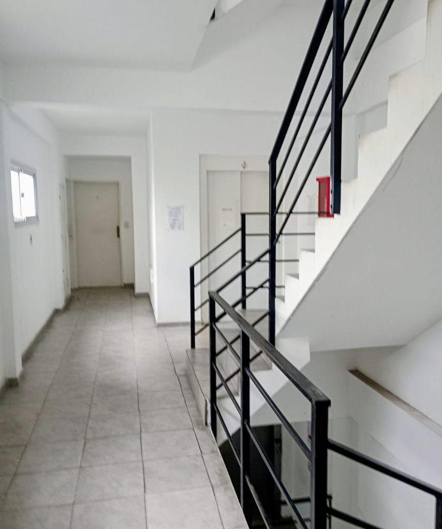 Foto de ALQUILER 15 N 1565 E 64 Y 65 MONOAMBIENTE SEMI-AMUEBLADO $450000, imagen 5