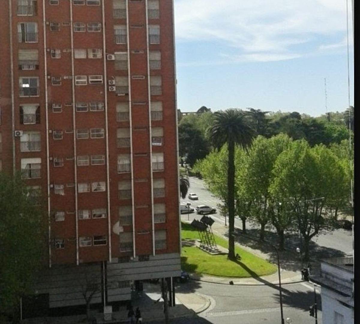 Foto de 55/1 Departamento de 30 m² en venta en La Plata, imagen 1