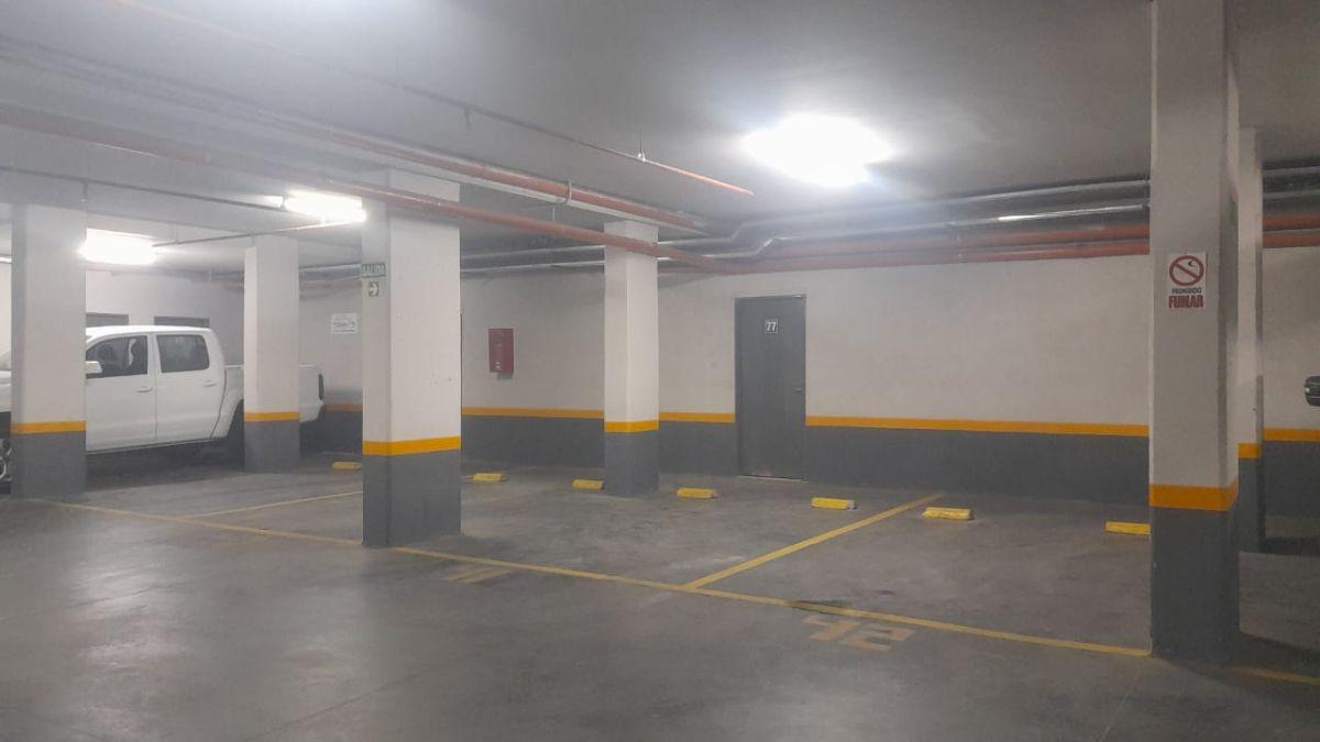 Foto de CARLOS PAZ - COCHERAS SHOPPING MELOS-EXCELENTE INVERSIÓN, imagen 4