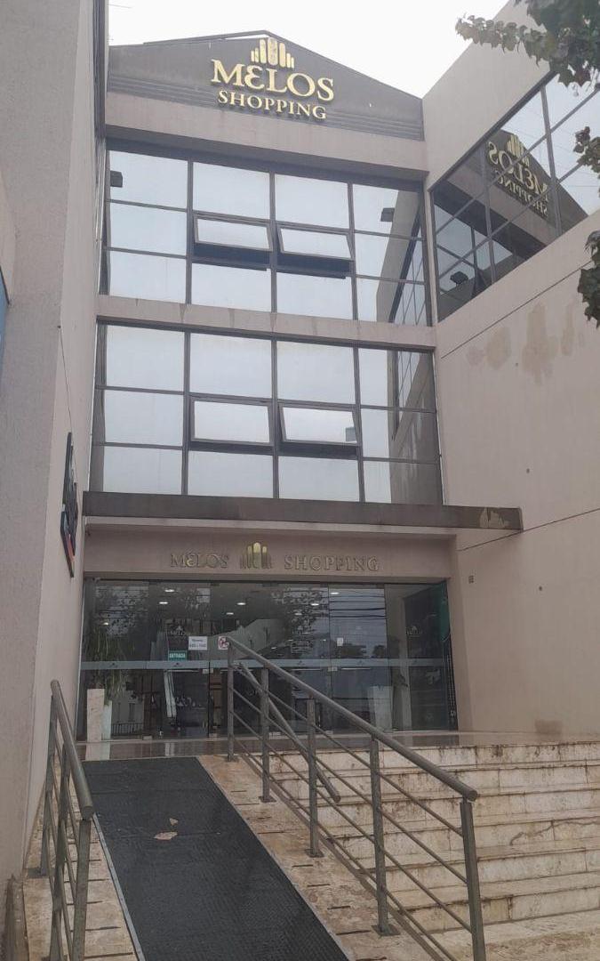 Foto de OPORTUNIDAD! -V. CARLOS PAZ- LOCALES COMERCIALES- SHOPPING MELOS, imagen 2