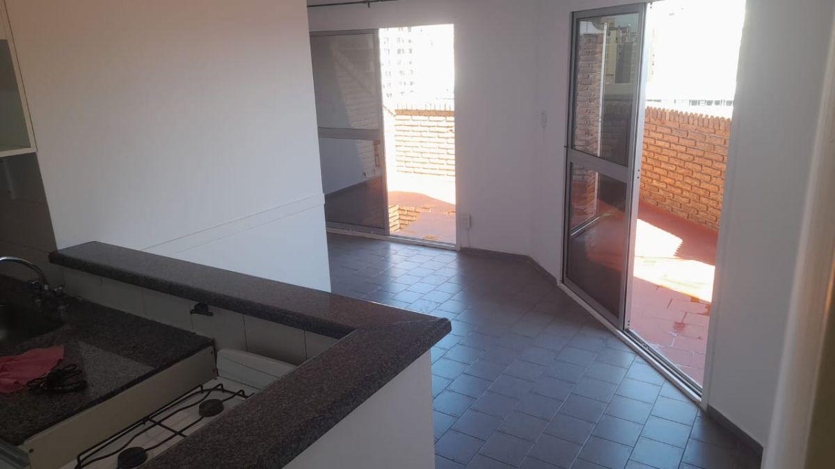 Foto de NUEVA CÓRDOBA - AMPLIO DEPTO- 1 DORMITORIO, imagen 4