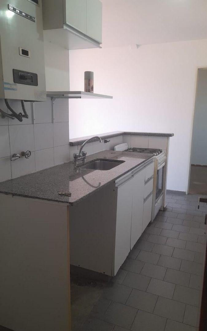 Foto de NUEVA CÓRDOBA - AMPLIO DEPTO- 1 DORMITORIO, imagen 3