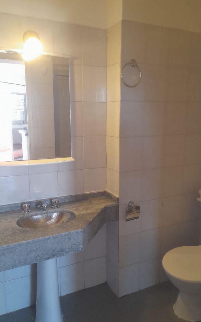 Foto de NUEVA CÓRDOBA - AMPLIO DEPTO- 1 DORMITORIO, imagen 2