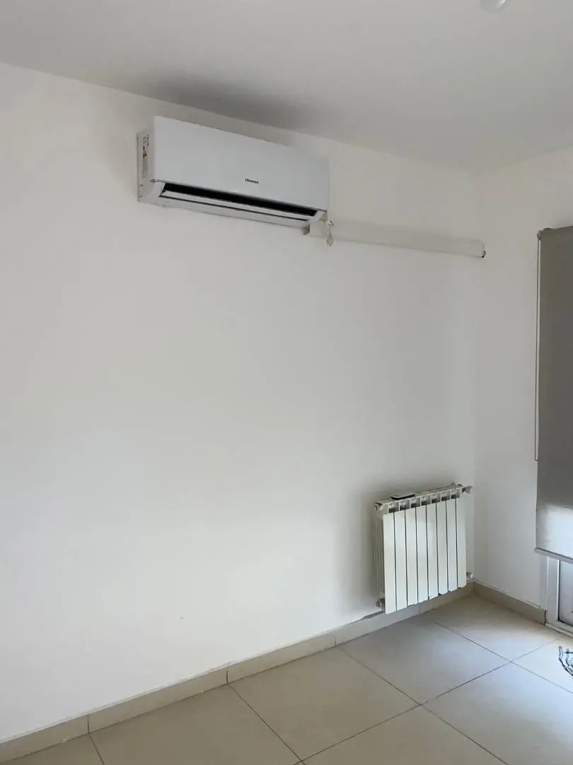 ALQUILER CASA DUPLEX-( SIN MUEBLES) LAGOON, PILAR 8